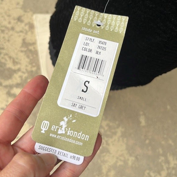 New Erin London extremely soft black lined vest - Picture 7 of 14